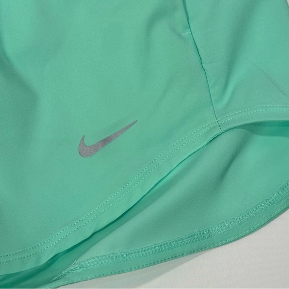 NWT New Nike One Womens Small S Dri-FIT Ultra High-Waisted 3" Brief-Lined Shorts - Picture 5 of 5